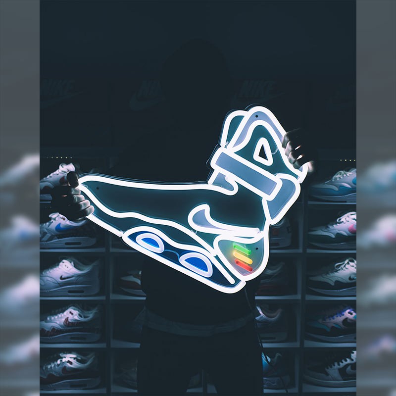 nike with lights on bottom