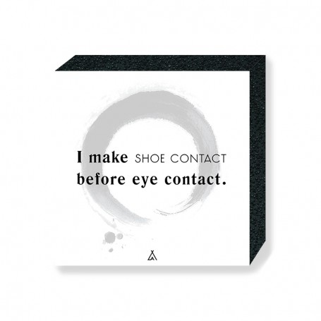 Bloc Mural I Make Shoe Contact Before Eye Contact | La Sneakerie
