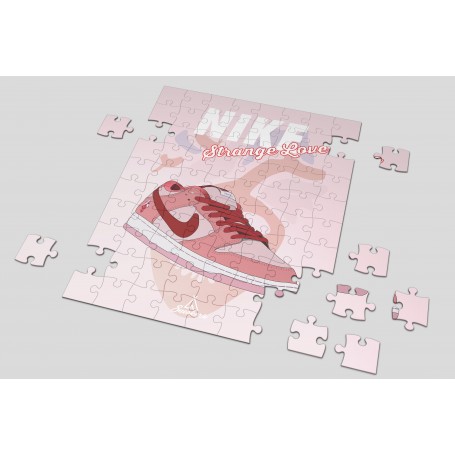 Puzzle Nike SB Dunk Low X Strange Love | La Sneakerie